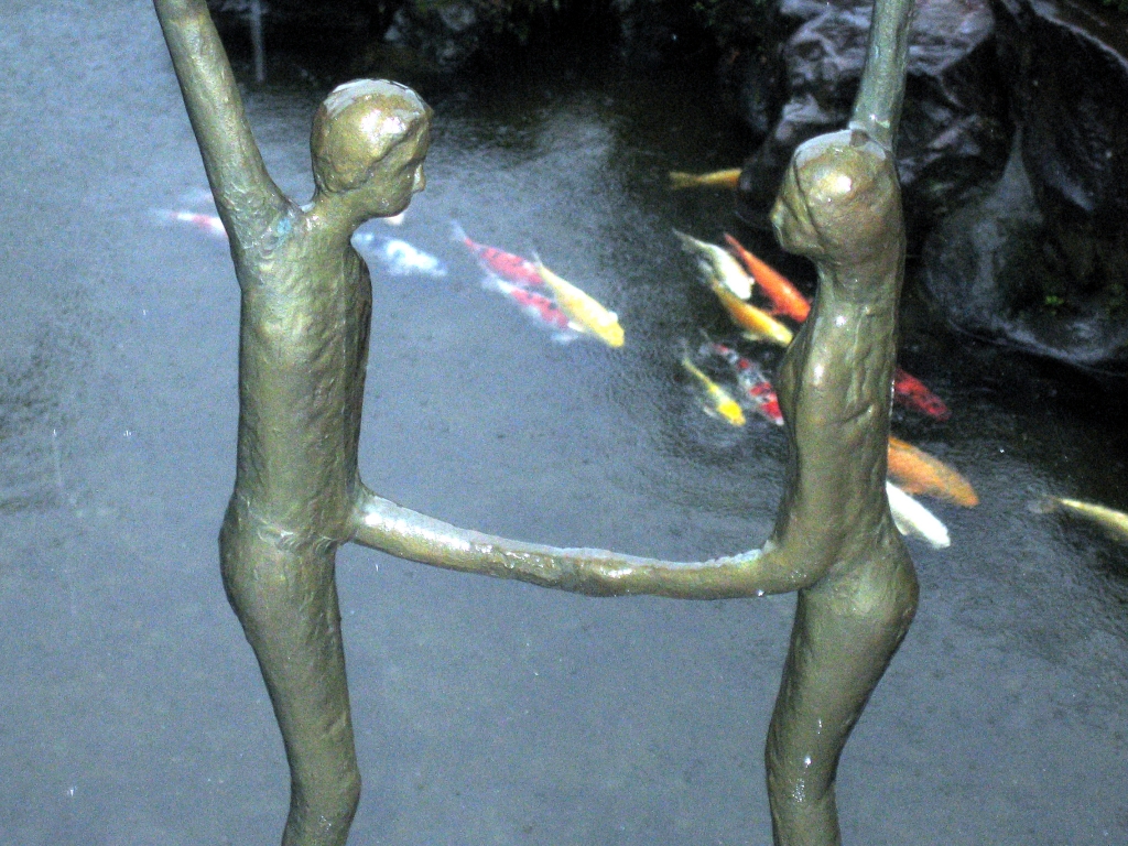 Эротическая решетка перил во Вдохновенном саду на острове