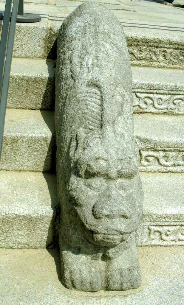 Уж не знаем, кто это, может быть -