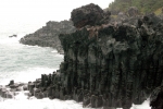 Аналогичные лавовые структулы в форме сот обнаружены в Исландии, Шотландии,